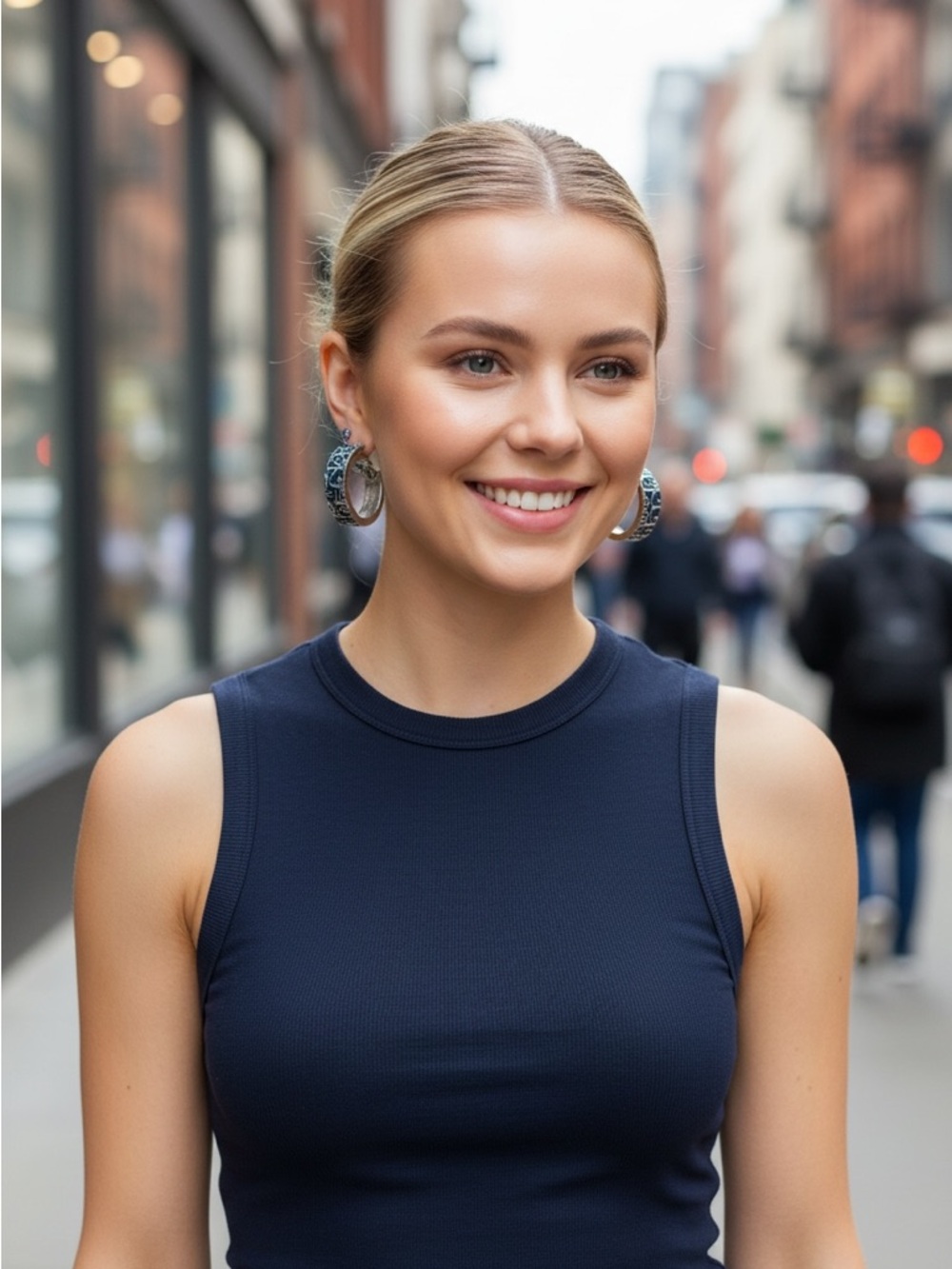 Dior Trotter Hoop Earrings - Picture 3 of 9